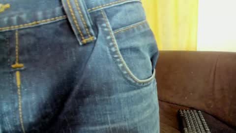 Snapshot of henrik_senn chatting on 10, 10, 2025 henrik_senn online show from 10, 10, 2025