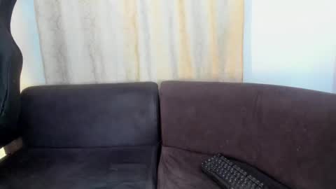 Snapshot of henrik_senn chatting on 17, 10, 2025 henrik_senn online show from 17, 10, 2025