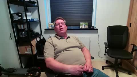 henrikrp1971 online show from 28, 4, 2026