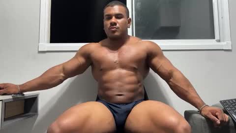 Snapshot of henrimusclee chatting on 19, 2, 2025 Henri online show from 19, 2, 2025