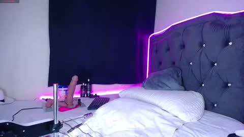 Henry   online show from 28, 10, 2025