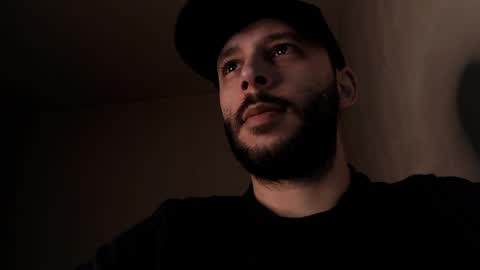 HenryAxe online show from 6, 4, 2026