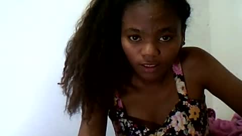 Snapshot of herisse01 chatting on 28, 7, 2026 herisse01 online show from 28, 7, 2026