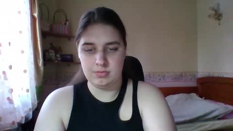 hess_luna_ online show from 3, 3, 2026