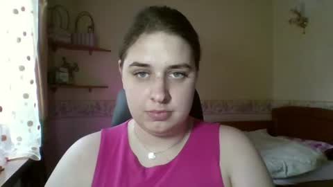 hess_luna_ online show from 13, 7, 2026