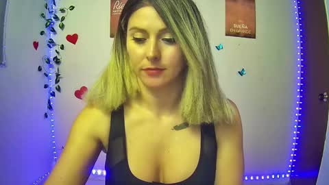 Snapshot of hestesiaxx chatting on 25, 2, 2025 Hestesiaxx online show from 25, 2, 2025