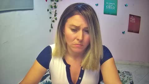 Snapshot of hestesiaxx chatting on 19, 2, 2026 Hestesiaxx online show from 19, 2, 2026