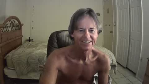 Snapshot of hewes1 chatting on 1, 5, 2026 hewes1 online show from 1, 5, 2026