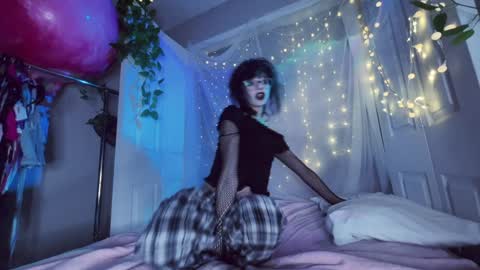 salem online show from 1, 12, 2025