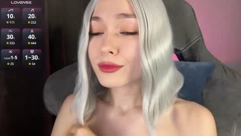 Snapshot of hey_nora_ chatting on 23, 7, 2026 Nora online show from 23, 7, 2026