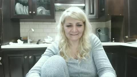 Snapshot of heyheygrey chatting on 24, 6, 2026 Heyheygrey online show from 24, 6, 2026