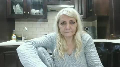 Snapshot of heyheygrey chatting on 5, 7, 2026 Heyheygrey online show from 5, 7, 2026