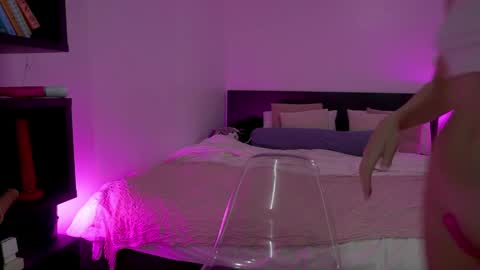 Snapshot of heykittyy chatting on 27, 1, 2025 Hi guys You can call me Kitty online show from 27, 1, 2025