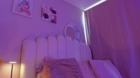 Martina Ricci Show schedule Monday to Friday 8am colombia time I work some weekends  online show from 26, 3, 2026