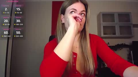 Snapshot of hi_bye_ chatting on 29, 11, 2025 Lina online show from 29, 11, 2025