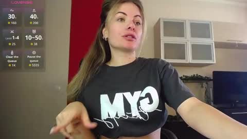 Snapshot of hi_bye_ chatting on 14, 5, 2026 Lina online show from 14, 5, 2026