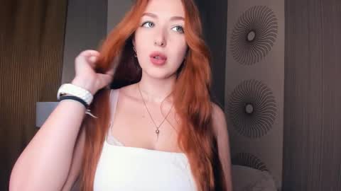 Snapshot of hidden_chaarm chatting on 22, 9, 2025 Elisa online show from 22, 9, 2025