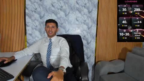 Snapshot of hiddenoffice chatting on 13, 9, 2025 George online show from 13, 9, 2025