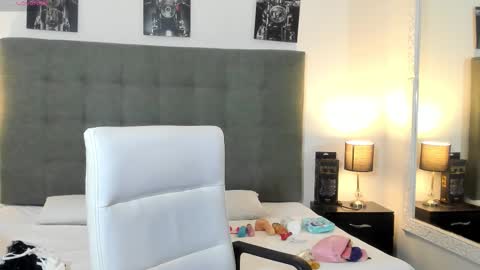 hilary_tailor online show from 3, 2, 2026