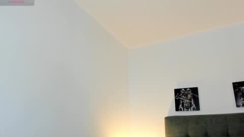 hilary_tailor online show from 14, 2, 2026