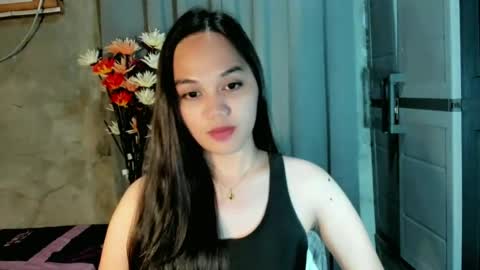 Snapshot of hilarymolly chatting on 23, 6, 2026 hilarymolly online show from 23, 6, 2026