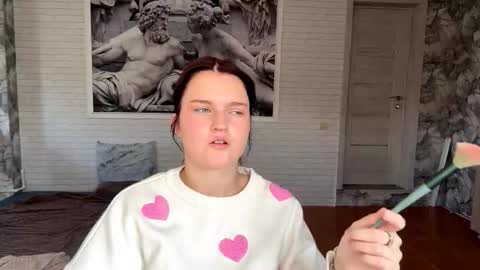 Snapshot of hildegardlisman chatting on 24, 10, 2025 Mila online show from 24, 10, 2025