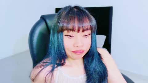 Hinata online show from 9, 4, 2026