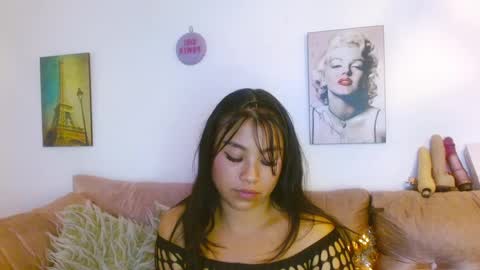 Snapshot of hinataleecs chatting on 21, 1, 2025 hinata lee online show from 21, 1, 2025