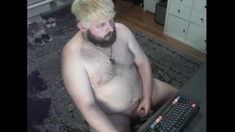 Snapshot of hipguy91 chatting on 19, 4, 2026 hipguy91 online show from 19, 4, 2026