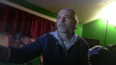 Snapshot of hippiedad333 chatting on 18, 2, 2026 hippiedad333 online show from 18, 2, 2026