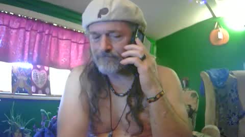 Snapshot of hippiedad333 chatting on 1, 6, 2026 hippiedad333 online show from 1, 6, 2026