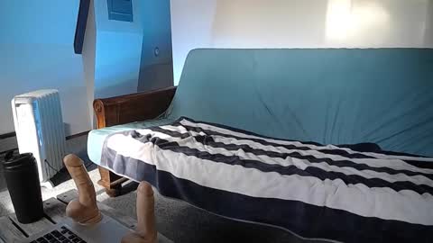 Hippie Jijm online show from 9, 2, 2025