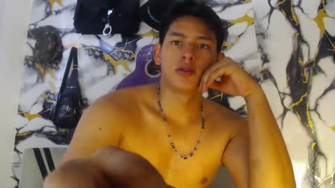 Snapshot of hiroshi_shen2 chatting on 27, 5, 2026 hirosi shen online show from 27, 5, 2026