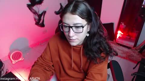 Snapshot of hitomi_arata chatting on 27, 11, 2025 Hitomi Arata online show from 27, 11, 2025