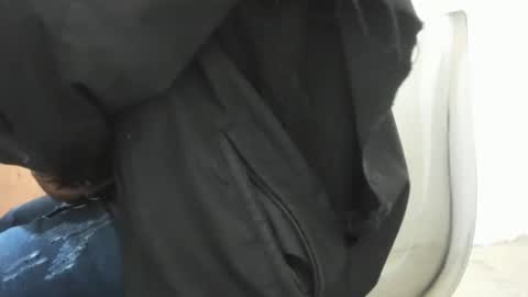 Snapshot of hk5792 chatting on 1, 1, 2025 Your Morenito online show from 1, 1, 2025