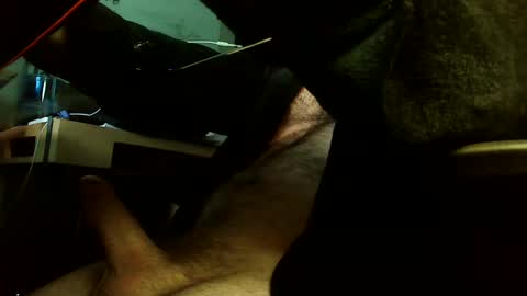 Hairy Hockey Player 92 online show from 23, 1, 2025