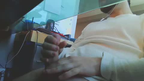 Hairy Hockey Player 92 online show from 21, 2, 2025