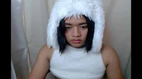 Snapshot of hoelyhanabi chatting on 19, 11, 2025 KIESH online show from 19, 11, 2025