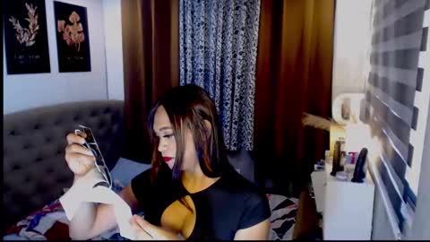 Snapshot of hoelymarie chatting on 20, 4, 2026 hoelymarie online show from 20, 4, 2026