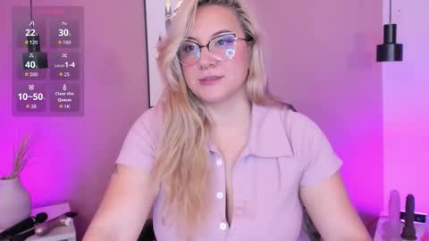 Hollie online show from 3, 10, 2025