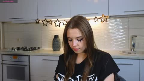 Lux online show from 28, 1, 2025