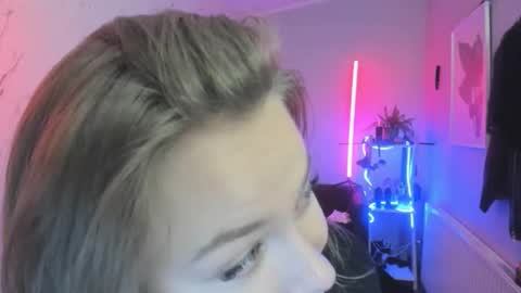 Holly online show from 24, 11, 2025