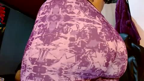 holly_thomsonx69 online show from 17, 1, 2025