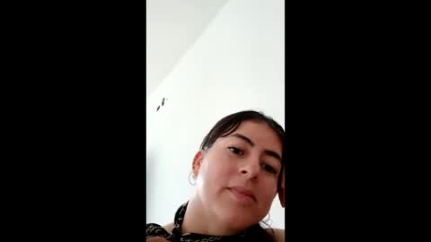 holly    online show from 31, 5, 2026