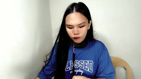 Snapshot of hollyhalo chatting on 10, 11, 2025 hollyhalo online show from 10, 11, 2025
