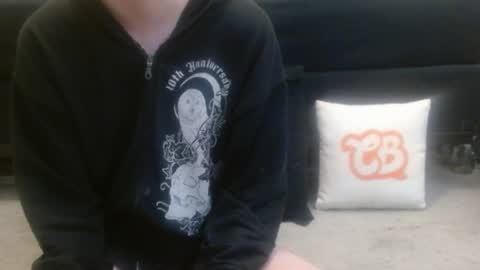 Holly Hawkes online show from 16, 4, 2026