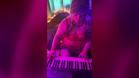 Snapshot of hollyraexxo chatting on 11, 4, 2026 Holly Rae Xxo Jack Rue online show from 11, 4, 2026