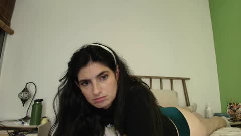 hollyshit_ online show from 5, 4, 2026