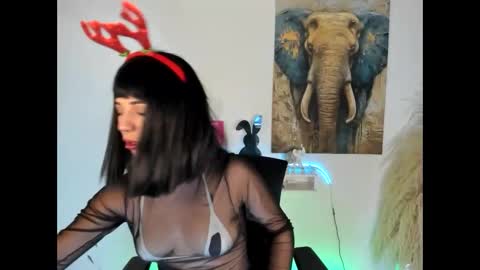 hollysquirtx online show from 10, 11, 2025