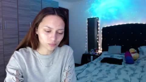 Snapshot of holy_juli2 chatting on 11, 9, 2025 Juli online show from 11, 9, 2025